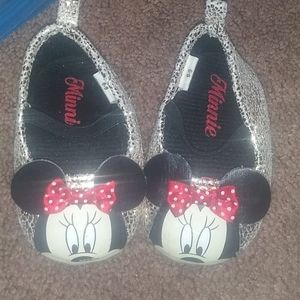 Minnie mouse slip on girls shoes